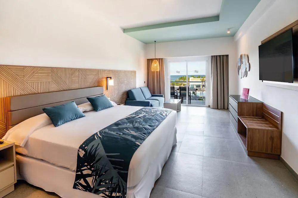 Resort Riu Latino Adults Only Hotel Cancun