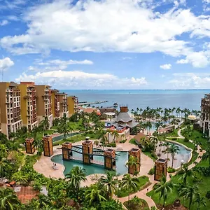 Del Palmar And Cancun