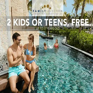 Family Selection At Grand Palladium Select Costa Mujeres Cancún