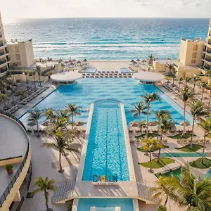Semesteranläggning (resort) The Royal Sands &